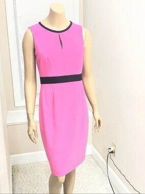Calvin Klein Pink Sleeveless Midi Sheath Dress with Black Trim